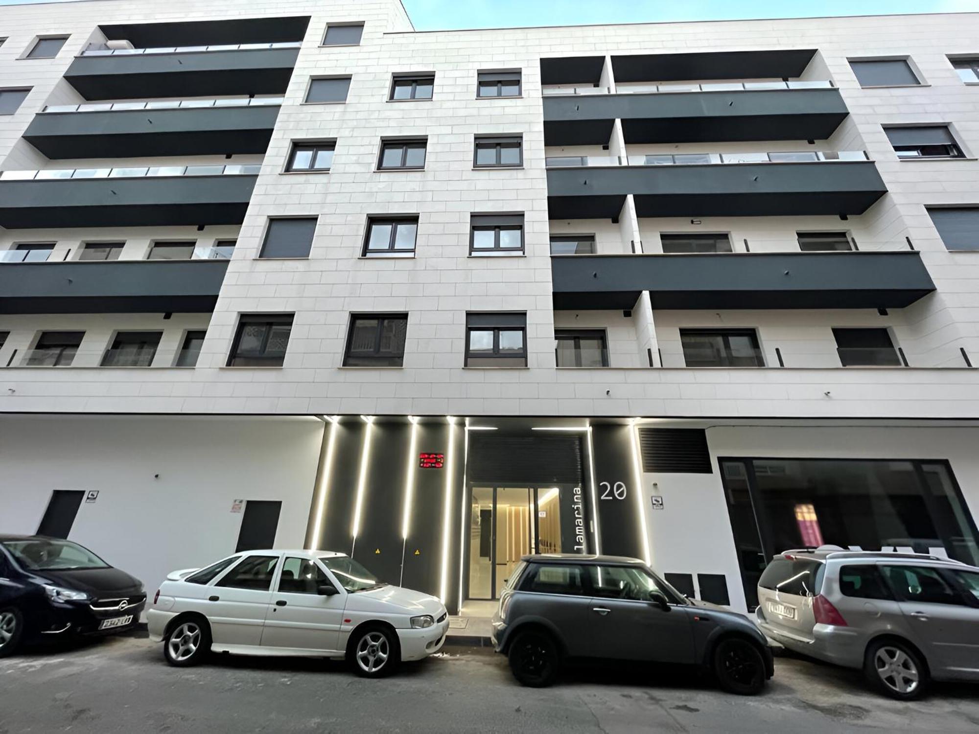 Apartamentos Nuevo Con Aire Y Wifi Aguilas Exterior photo